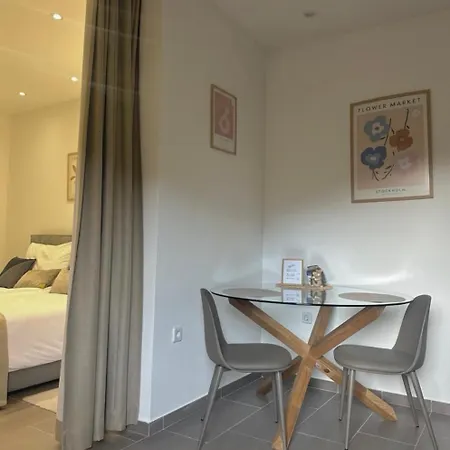 Lu Apartment